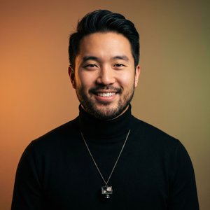 蜜桃传媒首席导演陈逸风